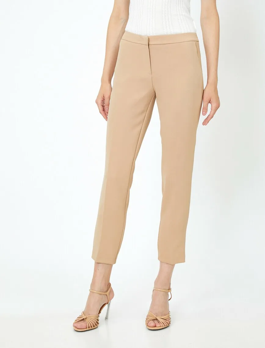 16353 Beige Pocket Detail Trousers