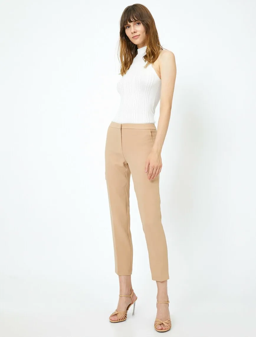 16353 Beige Pocket Detail Trousers