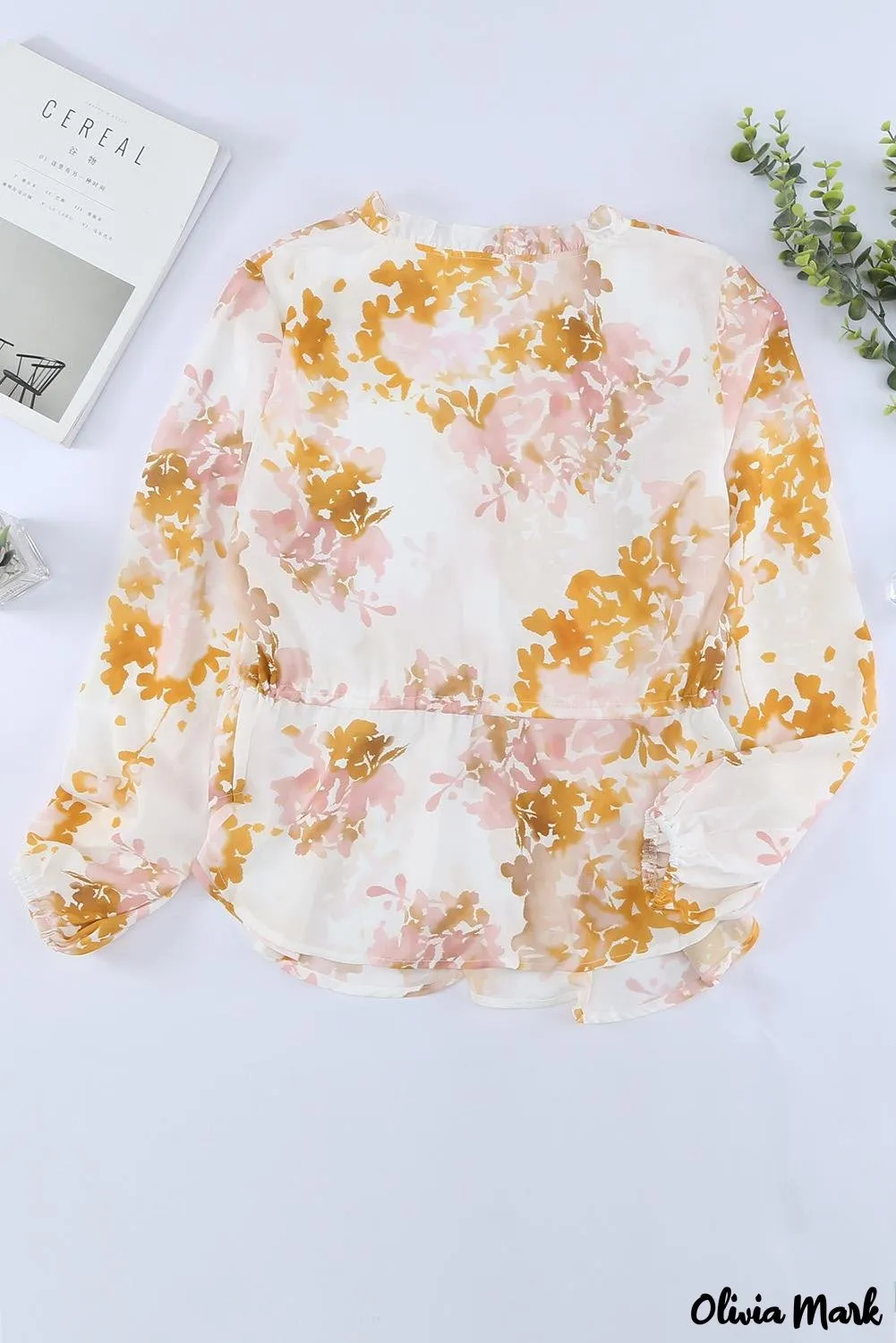 Deanwangkt - Floral V-Neck Ruffle Tie Waist Puff Sleeve Blouse